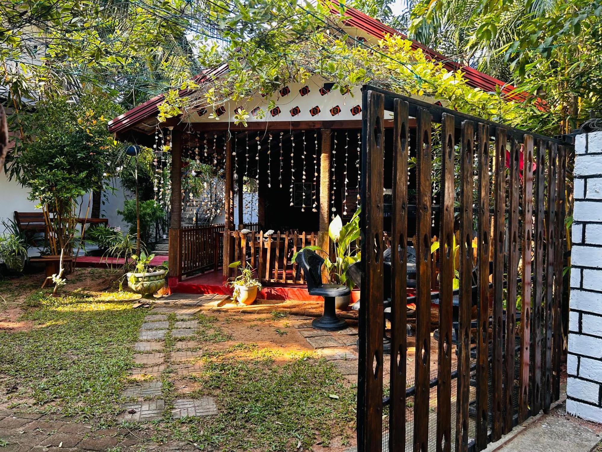 Pearl Bungalow Trincomalee Ngoại thất bức ảnh